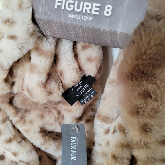 SINGLE LOOP SCARVE FAUX FUR - Picture 2 of 2